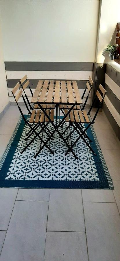 Appartement Avec Terrasse Tolone Esterno foto