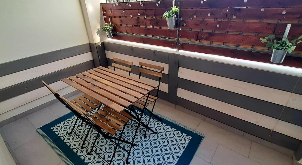 Appartement Avec Terrasse Tolone Esterno foto